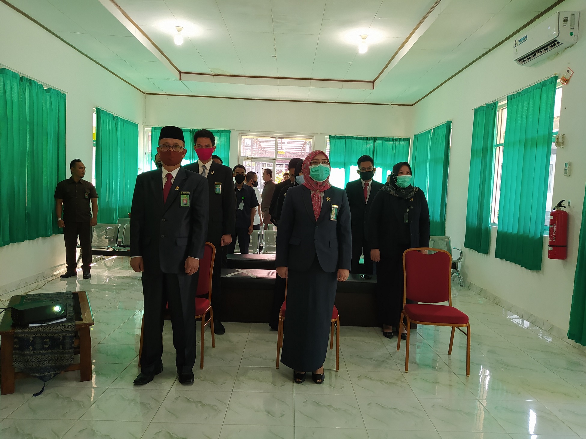 HUT MARI